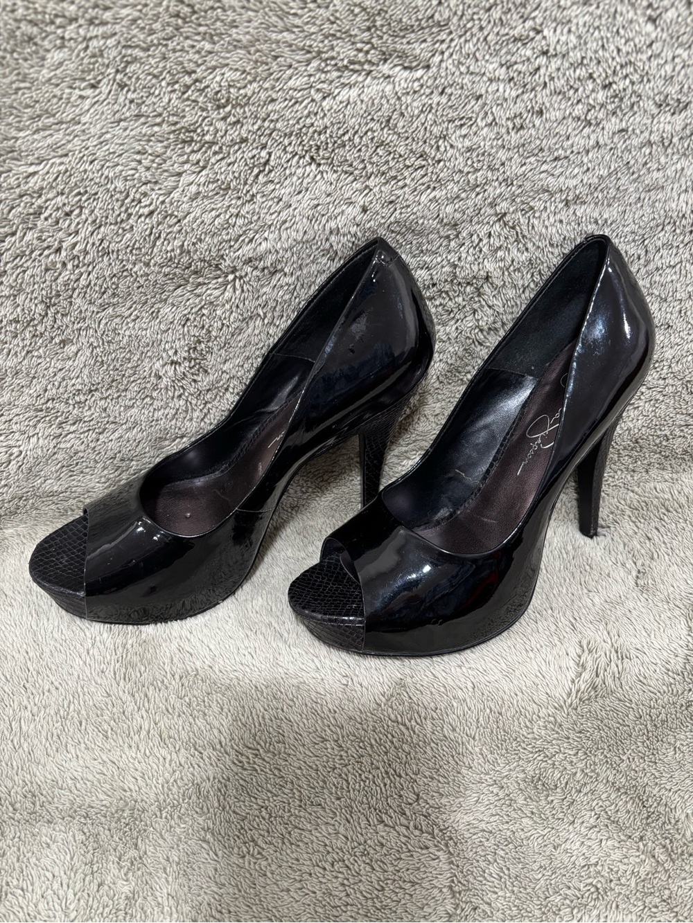 Jessica Simpson Black Patent Peep-Toe Platform Heels
